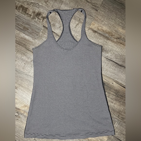 Lululemon Black & White Gingham Racerback Tank Top - Size 6 - Picture 2 of 10